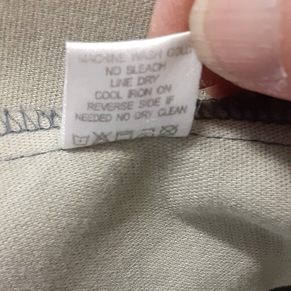 Erin London Woman's Vest Size MEDIUM, Faux Leather feel, Pockets - Picture 4 of 6